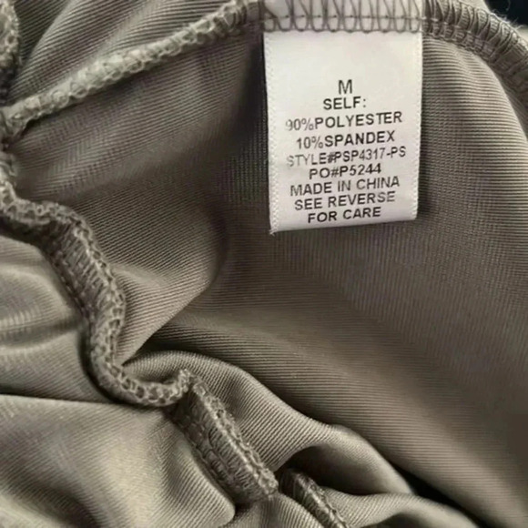 Piper & Scoot Bianca Velvet Gray Jumpsuit size Medium - Picture 3 of 11